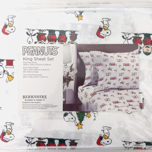 Peanuts Snoopy Christmas Caroling White King Bed Sheet Set - Picture 4 of 4